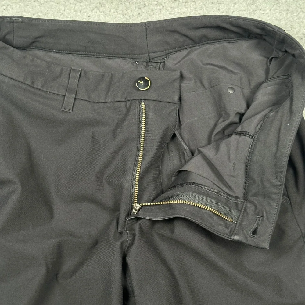 Lululemon Commission Pant Slim Warpstreme Mens 34x31 Black Stretch Travel Chino - Picture 3 of 11